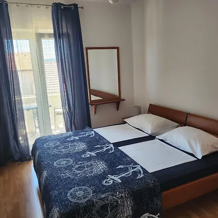 Apartment And Napoli *