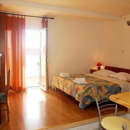 Apartment And Napoli Bol