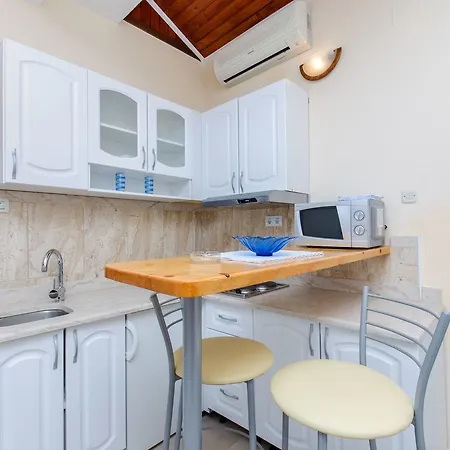And Napoli Apartment *