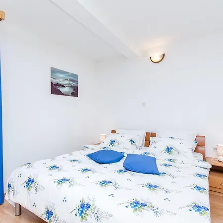 And Napoli Apartment