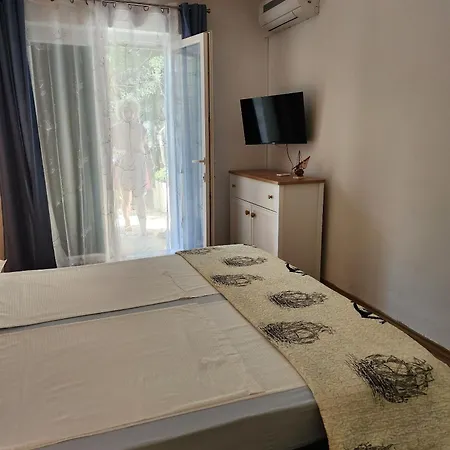 Apartment And Napoli *