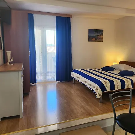 Apartment And Napoli Bol
